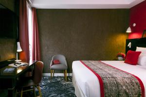 neuville arc de triomphe