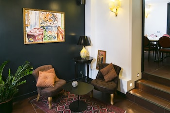 neuville arc de triomphe