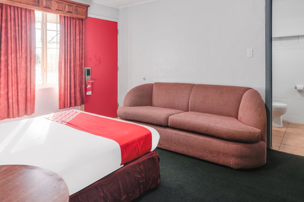 oyo hotel liberal kansas