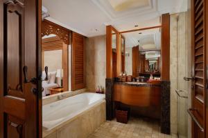 nusa dua beach hotel and spa chse certified