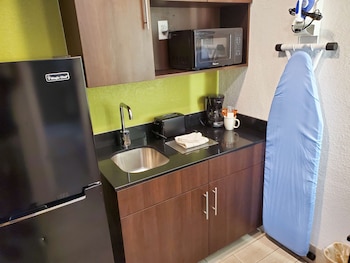 studio 6 national city ca naval base san diego