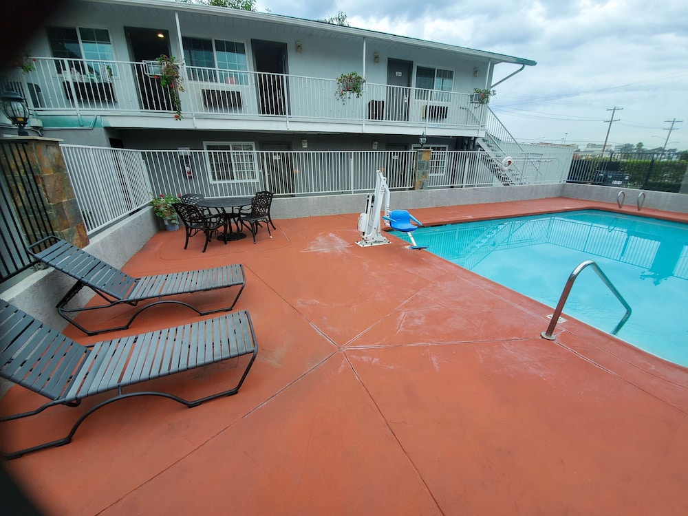 studio 6 national city ca naval base san diego