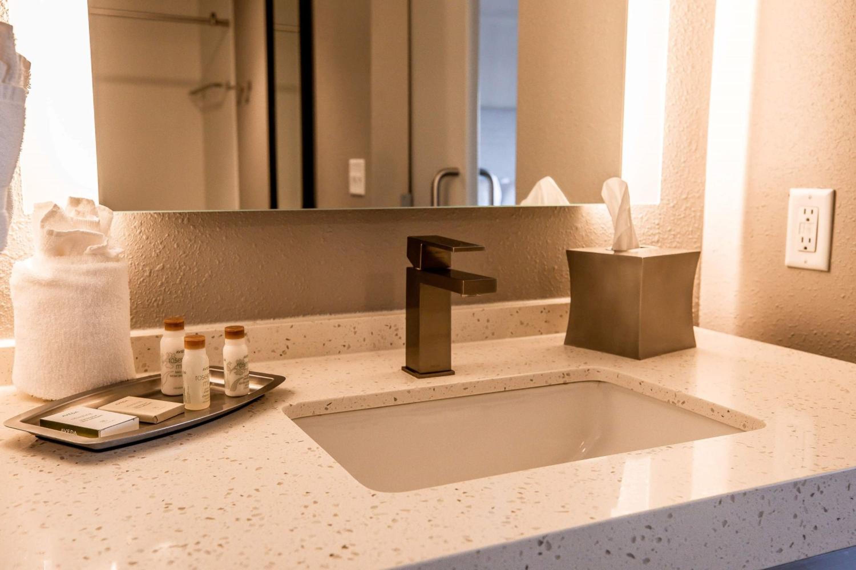hotel indigo harrisburg hershey by ihg