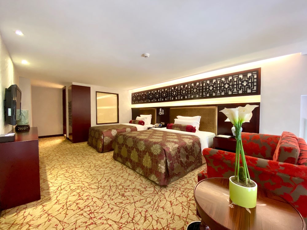 metropole hotel