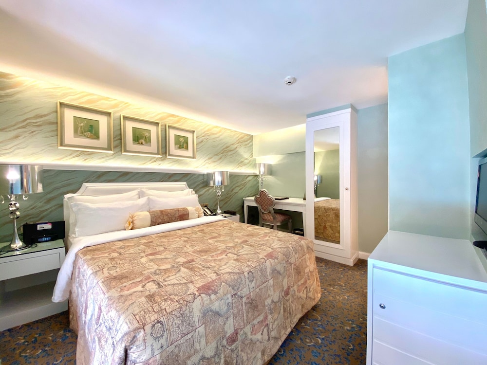 metropole hotel