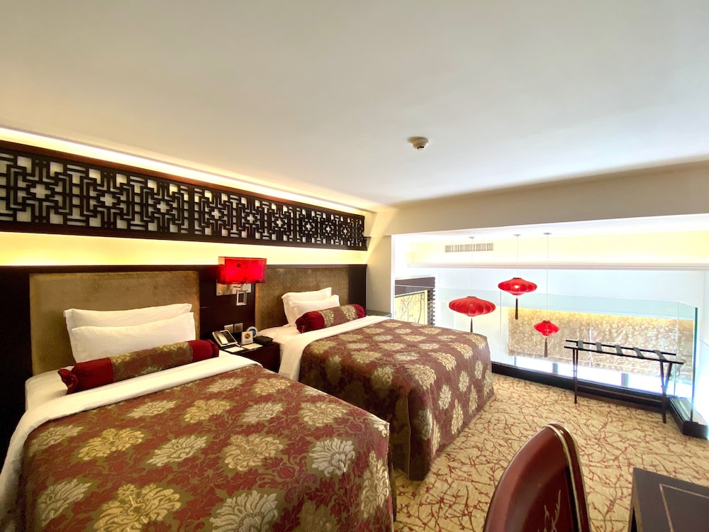 metropole hotel