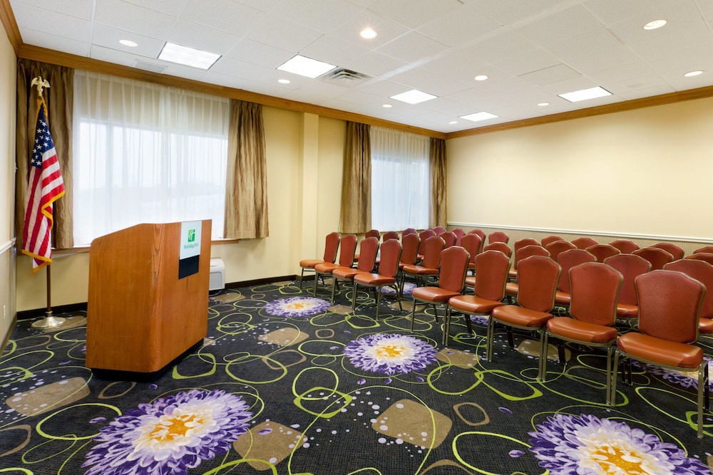 holiday inn clark newark area by ihg