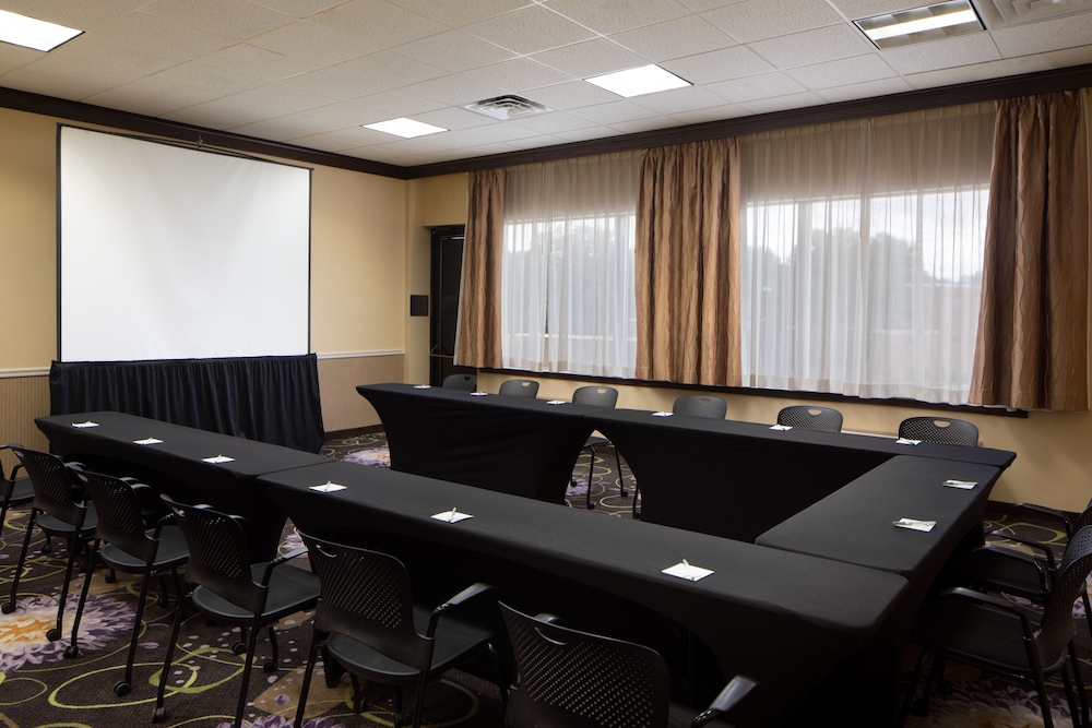 holiday inn clark newark area by ihg