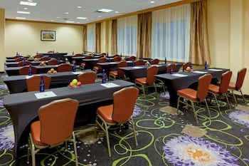 holiday inn clark newark area by ihg