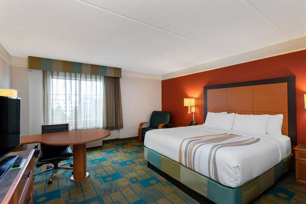 la quinta inn and suites by wyndham jacksonville butler blvd
