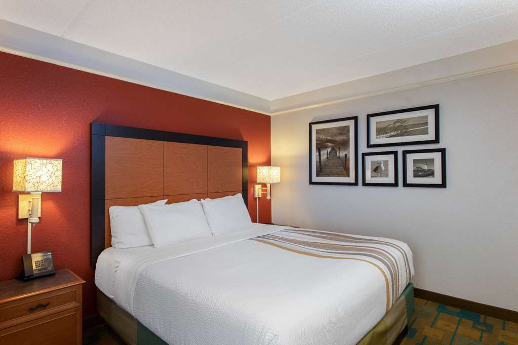 la quinta inn and suites by wyndham jacksonville butler blvd