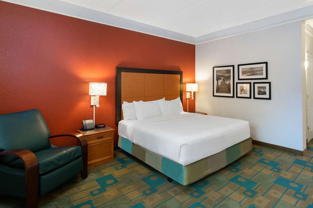 la quinta inn and suites by wyndham jacksonville butler blvd