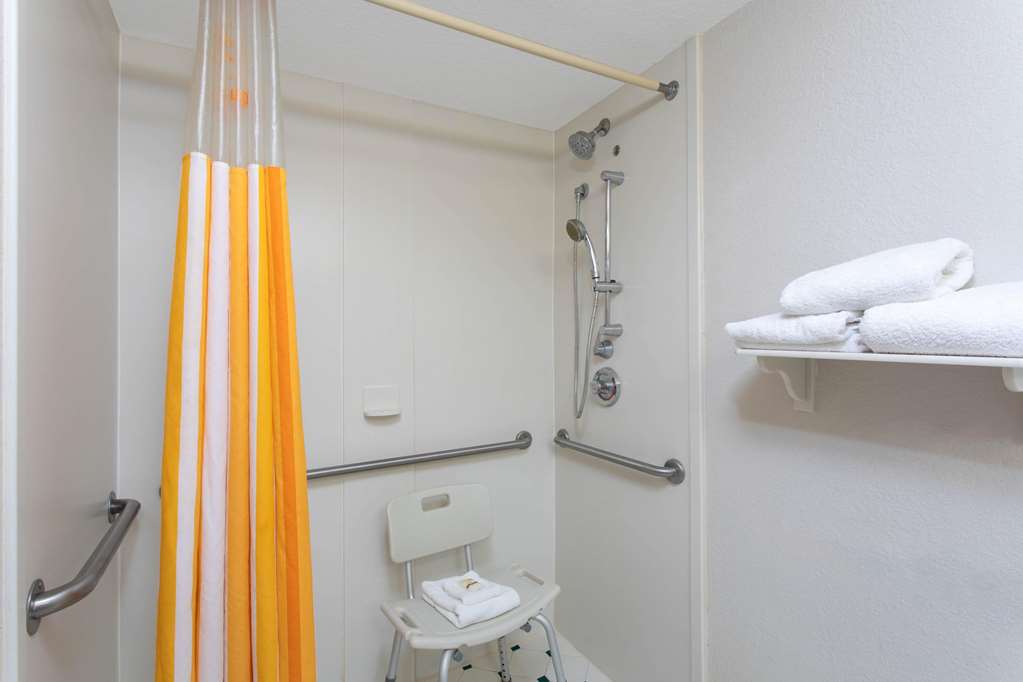la quinta inn and suites by wyndham jacksonville butler blvd