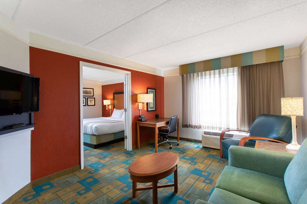 la quinta inn and suites by wyndham jacksonville butler blvd
