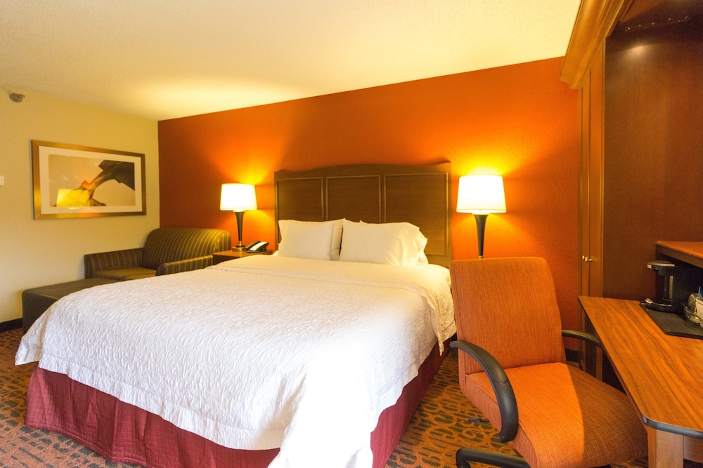 hampton inn columbus south