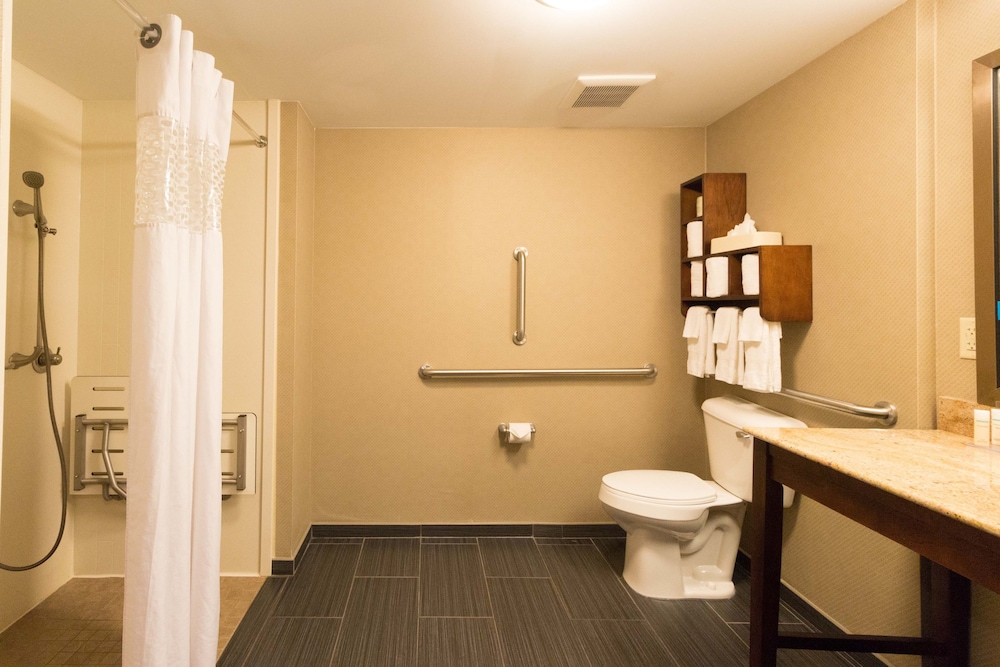 hampton inn columbus south