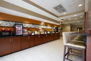 country inn and suites by radisson wolfchase memphis tn
