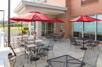 Towneplace Suites Providence North Kingstown,Newport>>East Greenwich,3 star