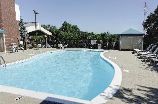 livinn hotel cincinnati sharonville convention center