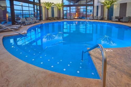livinn hotel cincinnati sharonville convention center