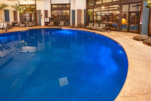 livinn hotel cincinnati sharonville convention center