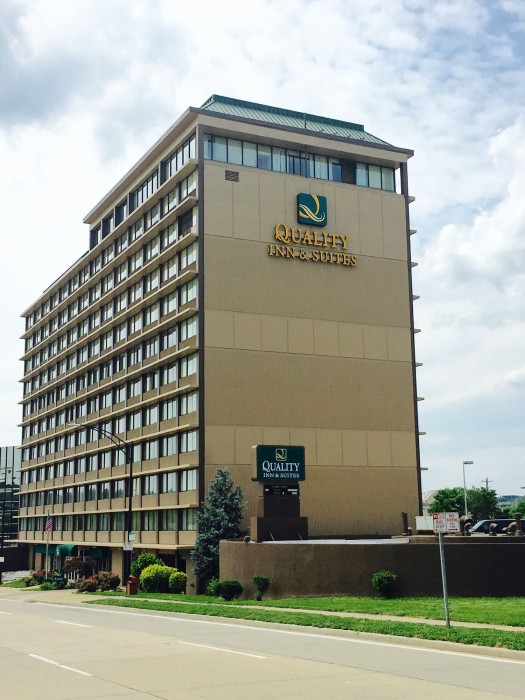 quality inn and suites cincinnati downtown