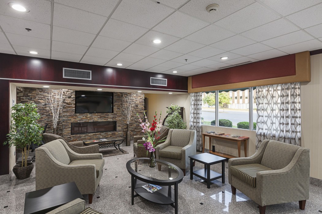 quality inn and suites cincinnati downtown