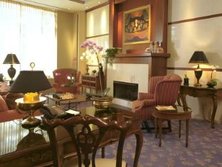 the cincinnatian hotel curio collection by hilton