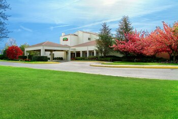Courtyard By Marriott Mt. Laurel,Burlington County>>Burlington,3 star