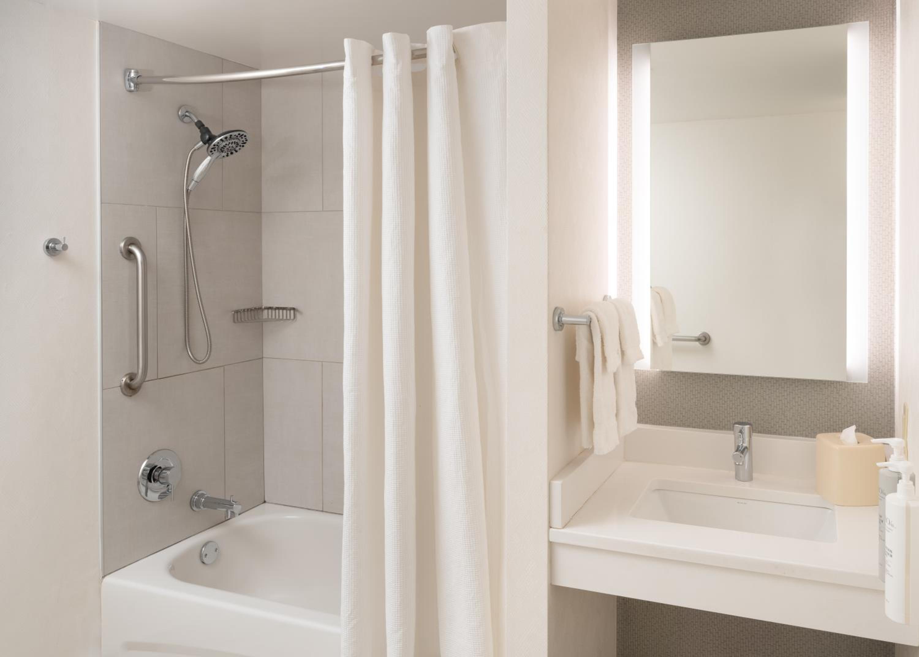hilton garden inn philadelphia center city