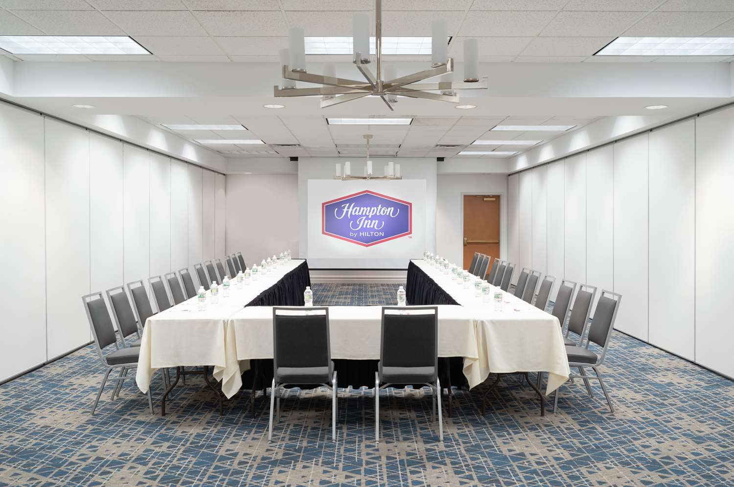 hampton inn philadelphia center city convention center