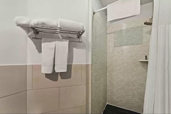 quality inn center city