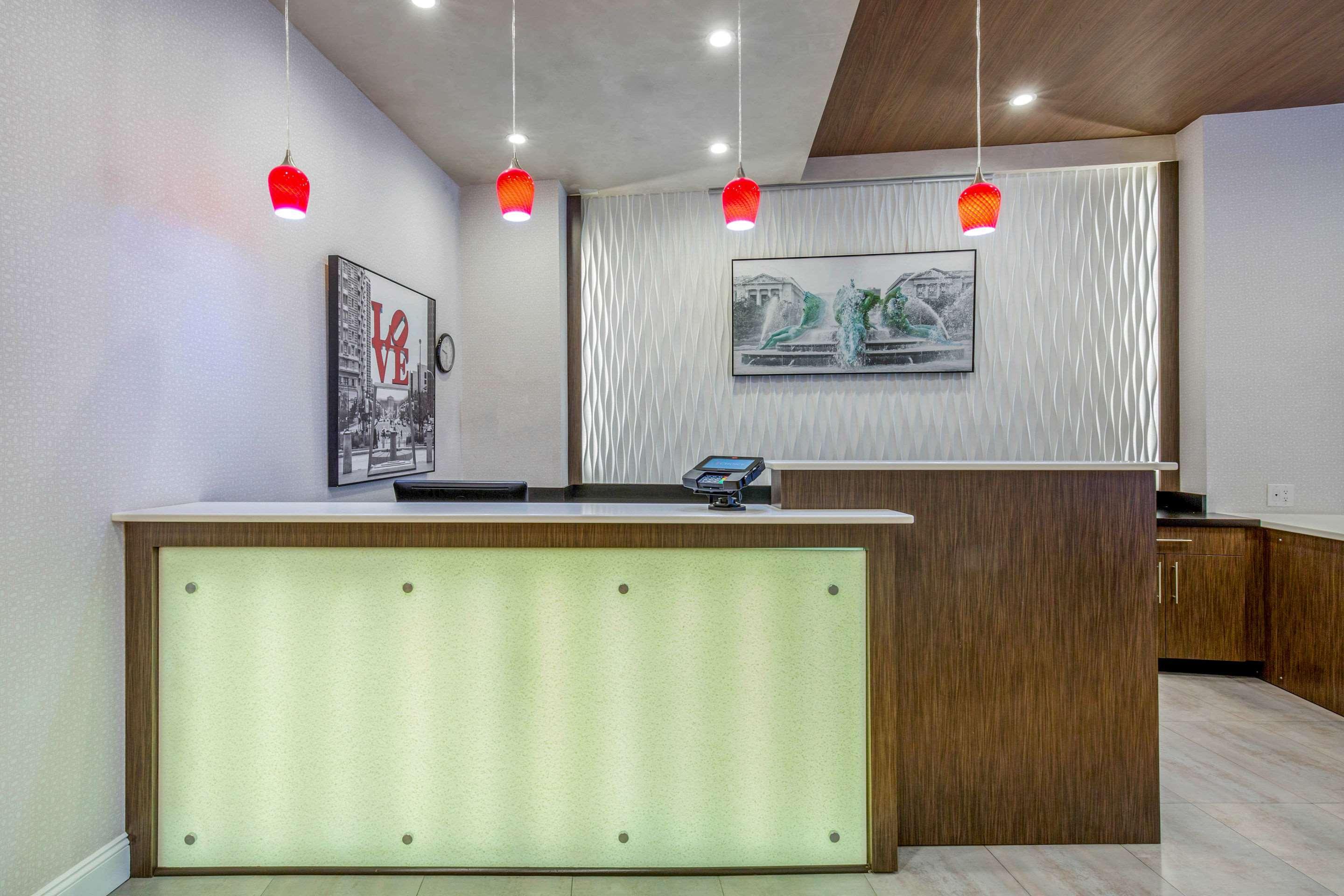 quality inn center city