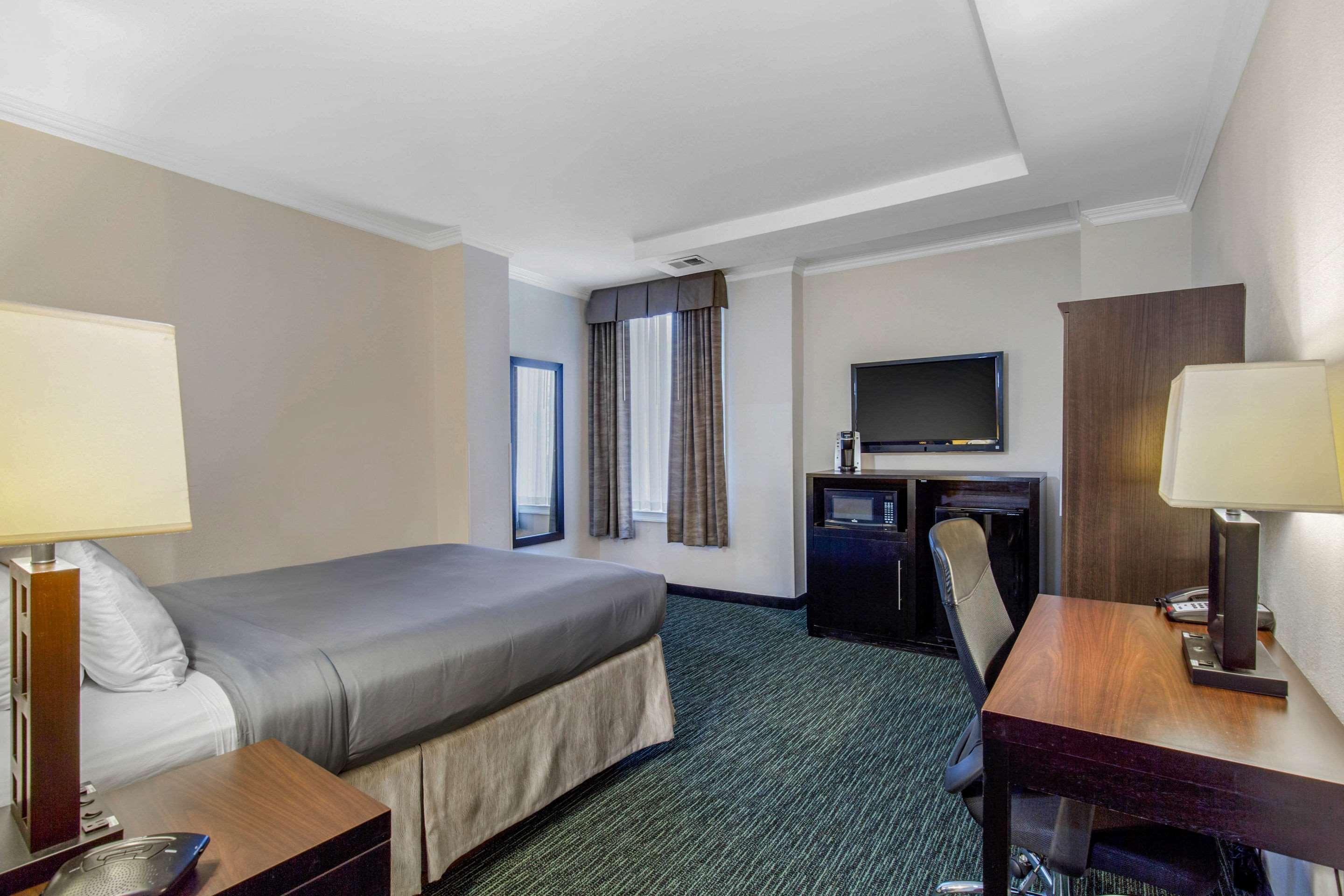 quality inn center city