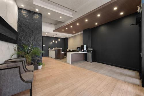 quality inn center city