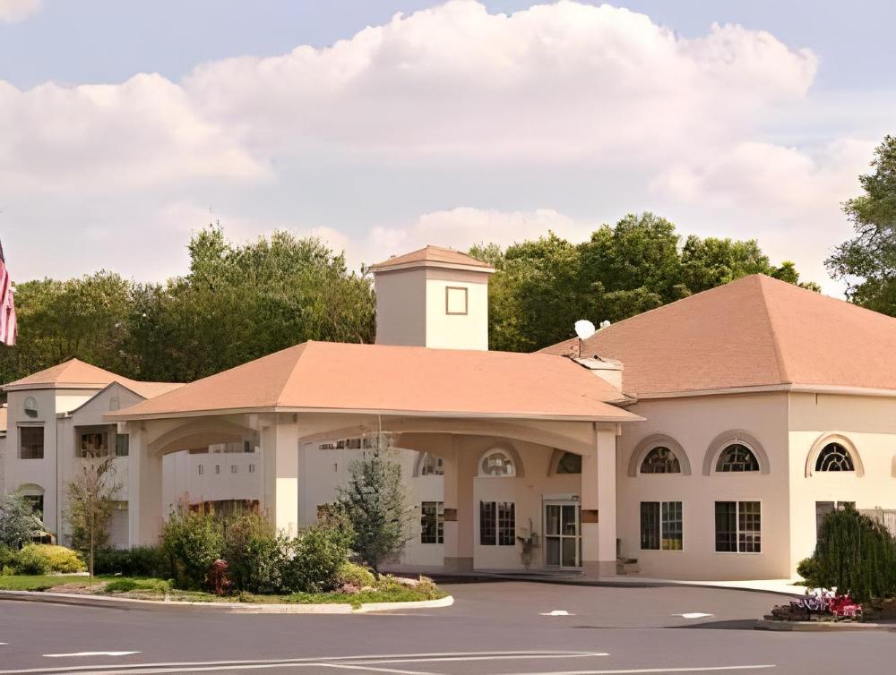 days inn and suites by wyndham cherry hill philadelphia