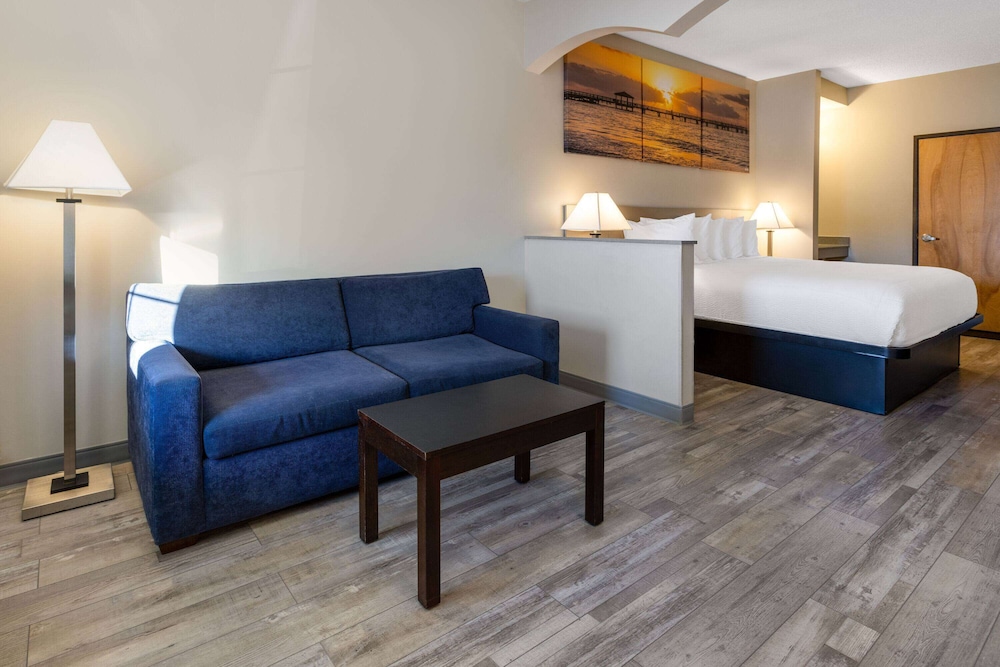 days inn and suites by wyndham cherry hill philadelphia