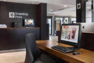 courtyard philadelphia valley forge king of prussia