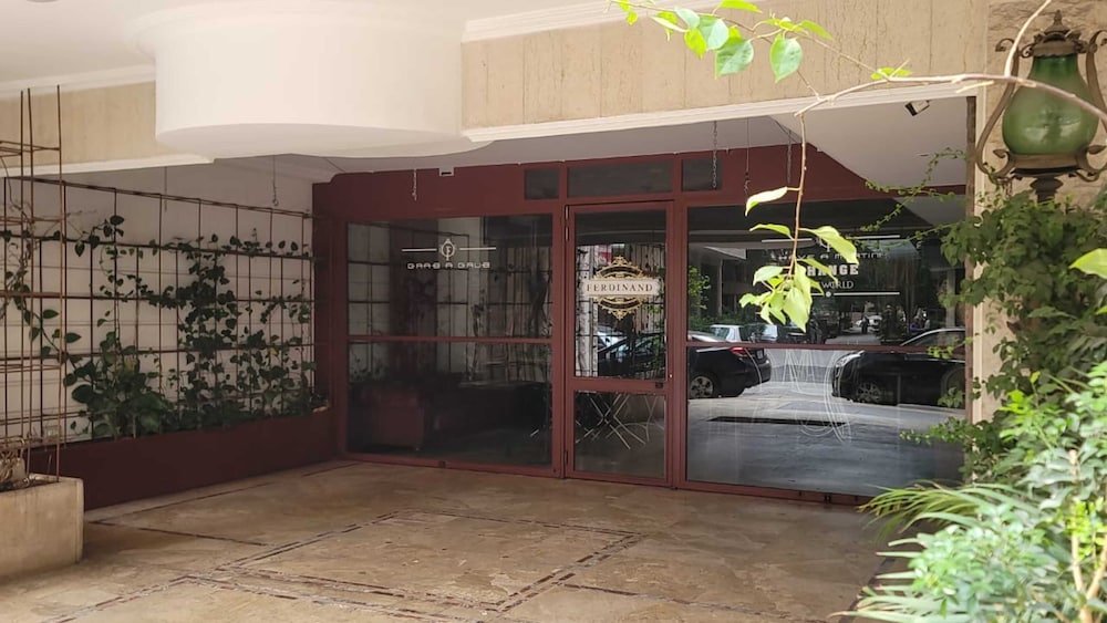 hotel napoleon beirut