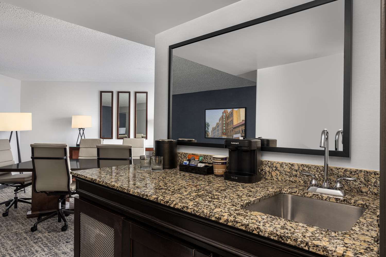 embassy suites hotel birmingham