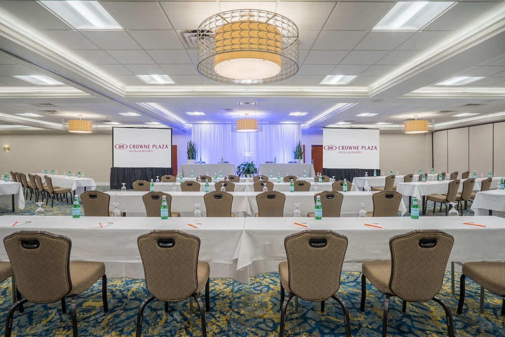 crowne plaza suites pittsburgh south by ihg