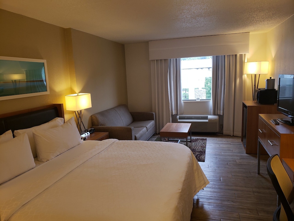 holiday inn express pittsburgh north by ihg