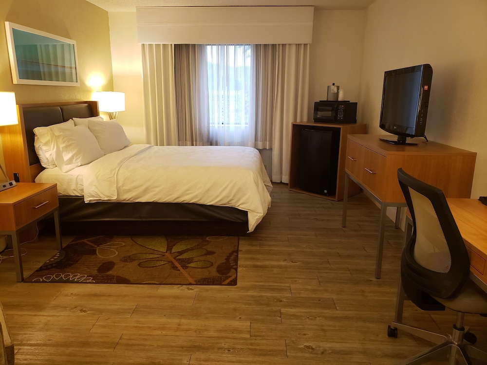 holiday inn express pittsburgh north by ihg