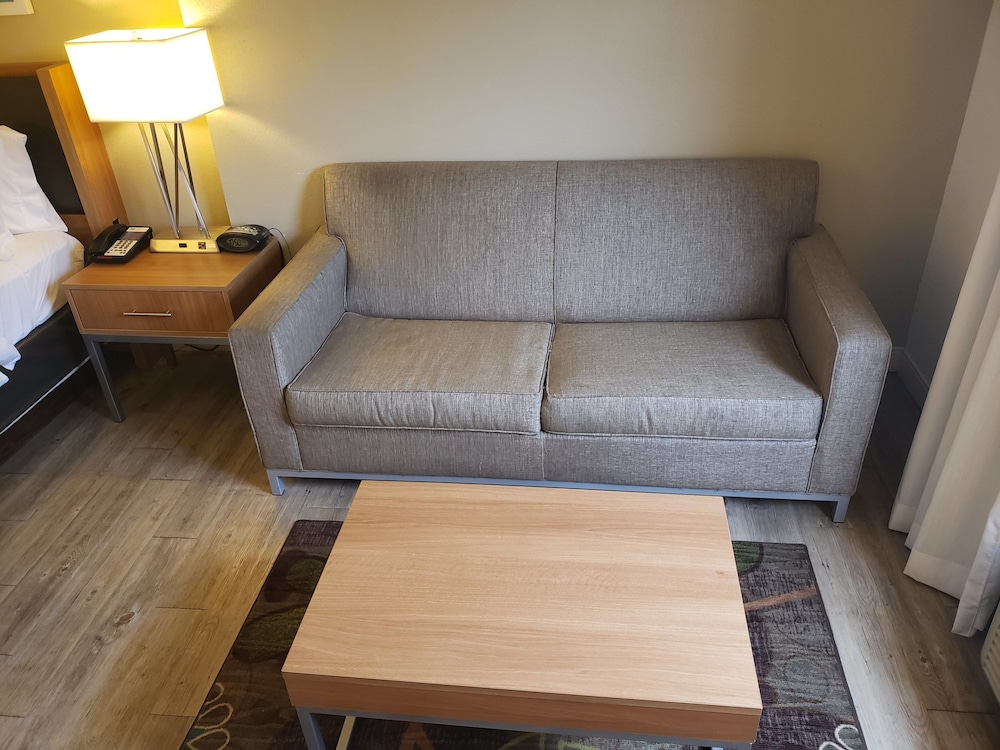 holiday inn express pittsburgh north by ihg