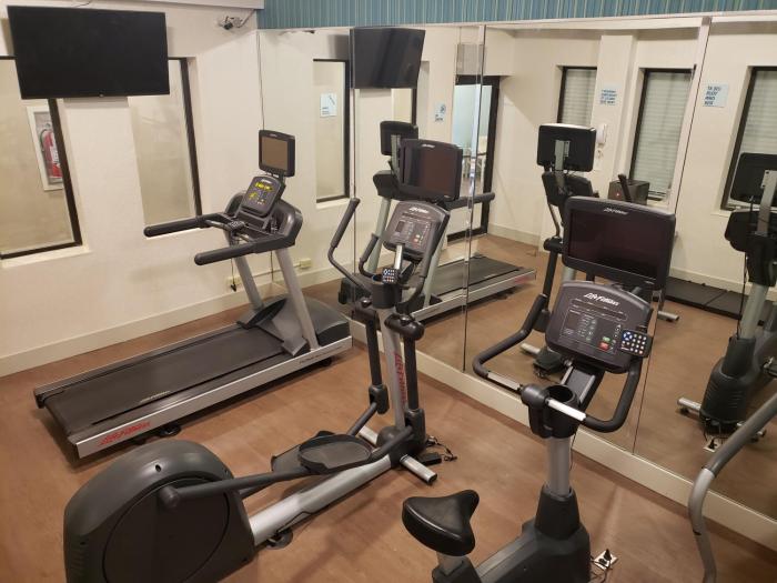 holiday inn express pittsburgh north by ihg