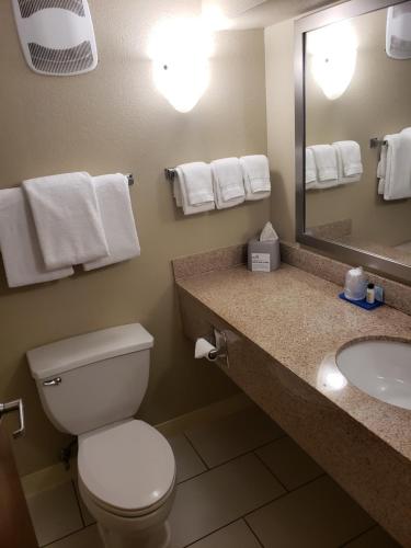 holiday inn express pittsburgh north by ihg