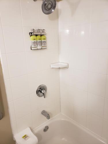 holiday inn express pittsburgh north by ihg