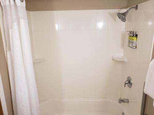 holiday inn express pittsburgh north by ihg