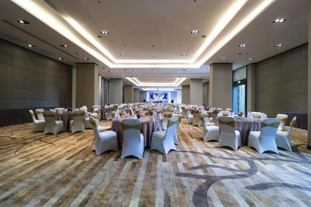 tk palace hotel and convention