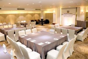 tk palace hotel and convention